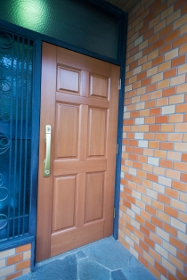東村山市木製玄関ドア交換工事